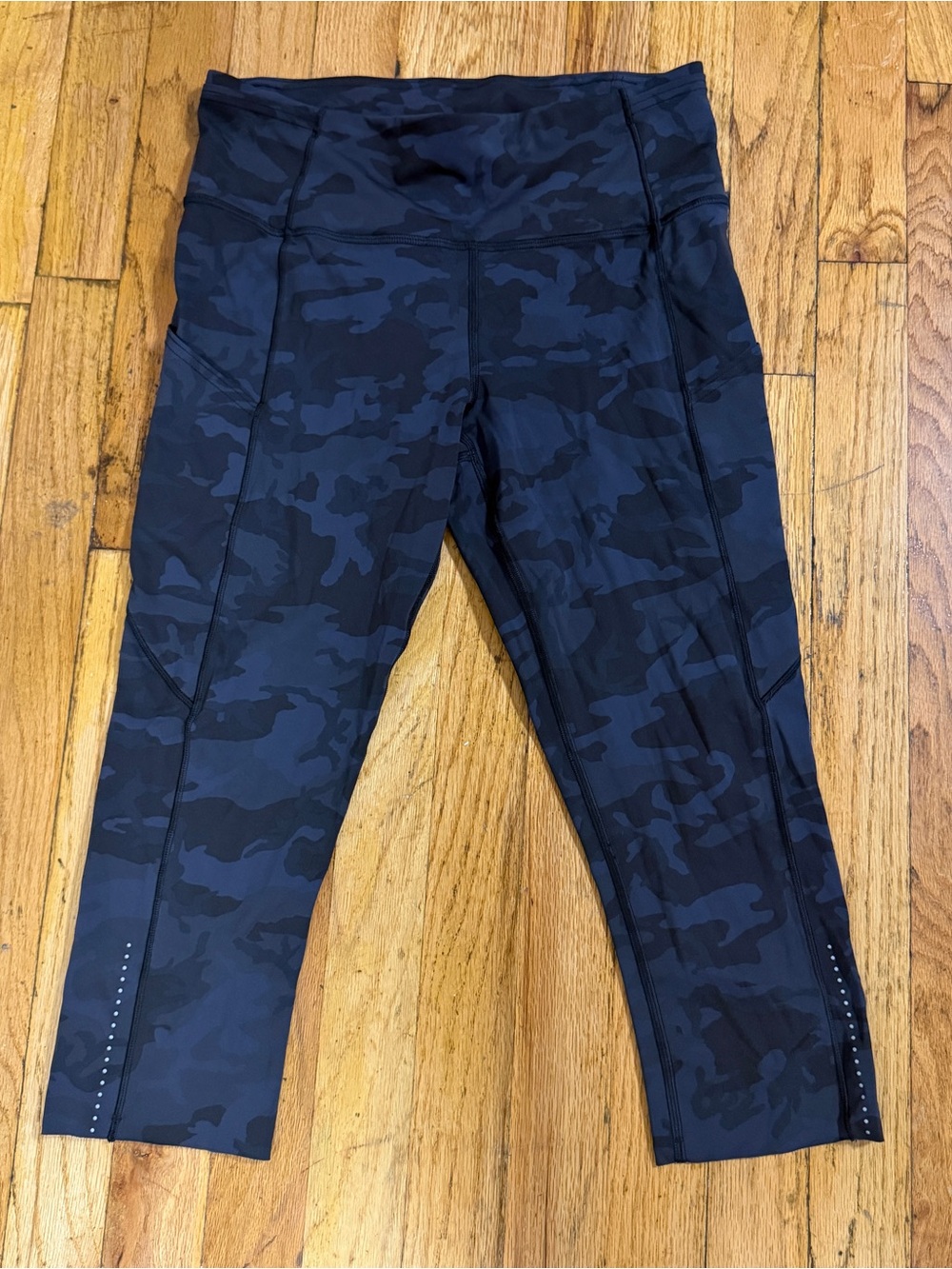 Lululemon fast and free crop legging 19” with side pocket in Incognito Camo Gray